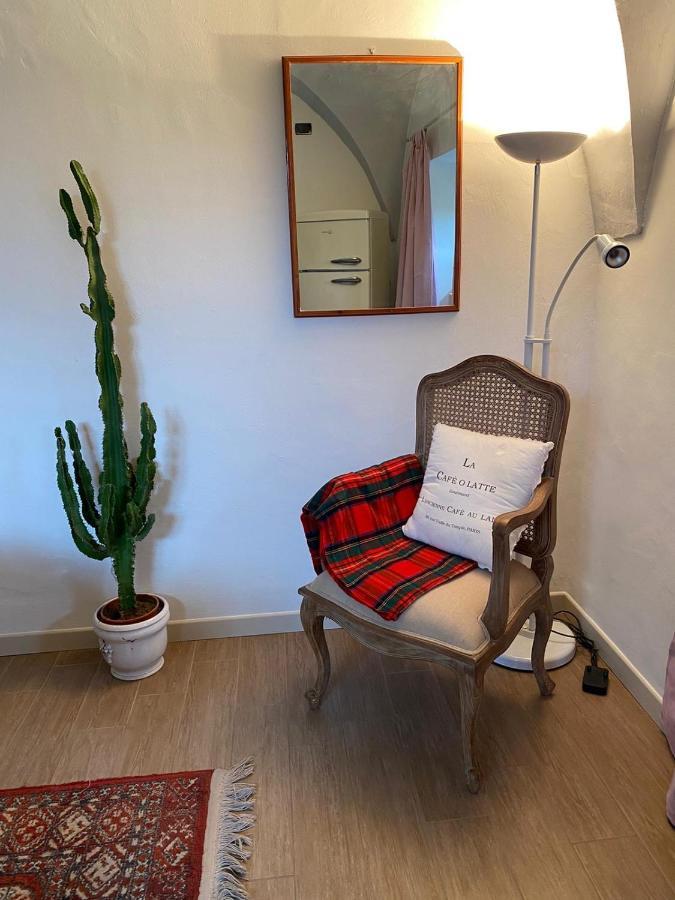 דירות איסאו Antica Casa Fenaroli מראה חיצוני תמונה